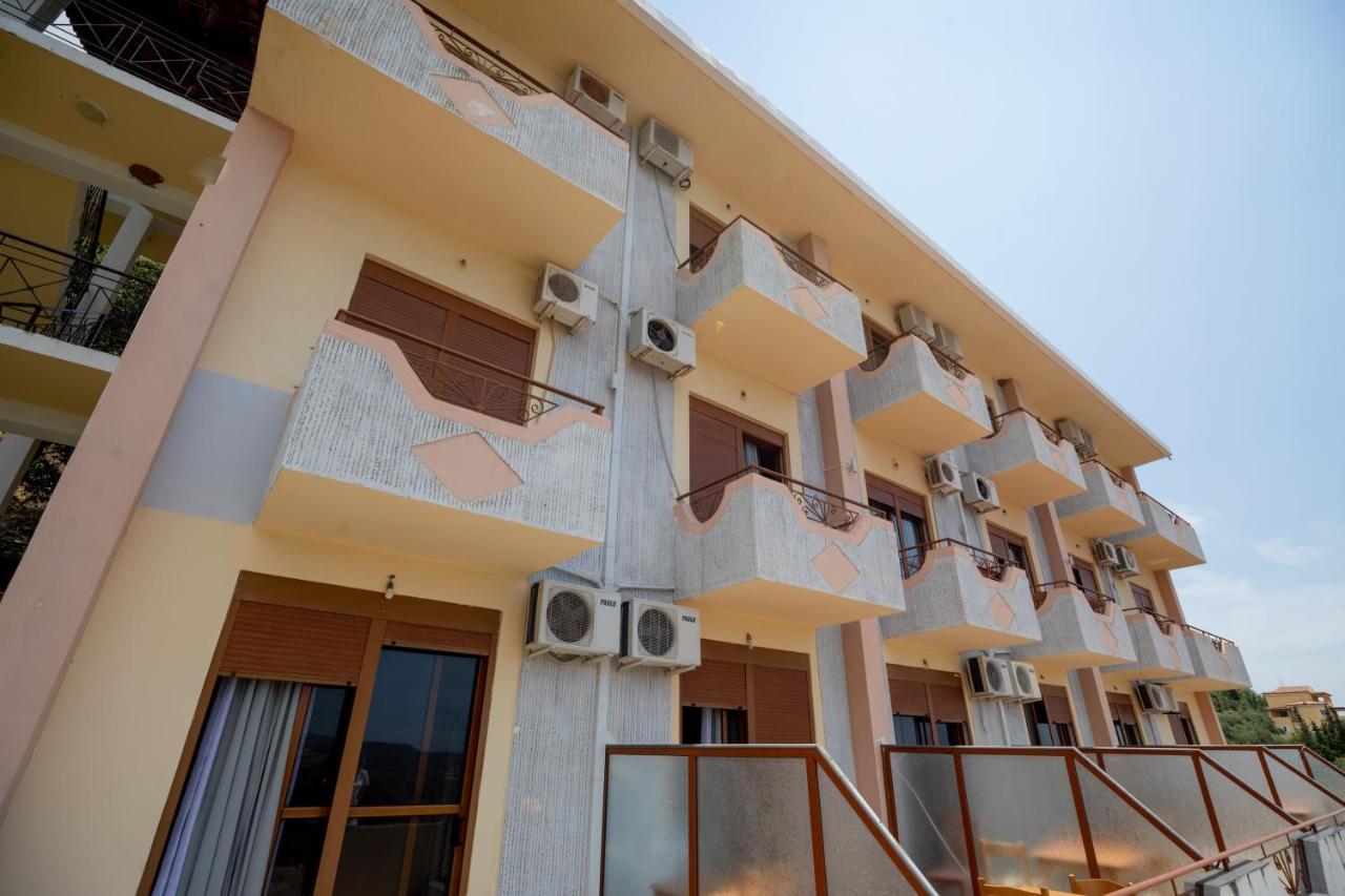 Hotel Panorama Himare Exteriör bild