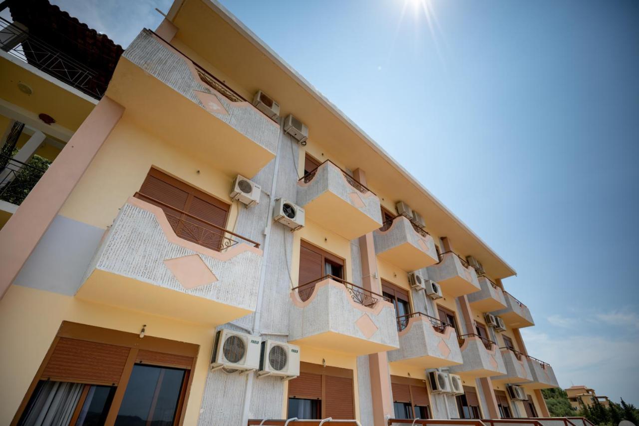 Hotel Panorama Himare Exteriör bild