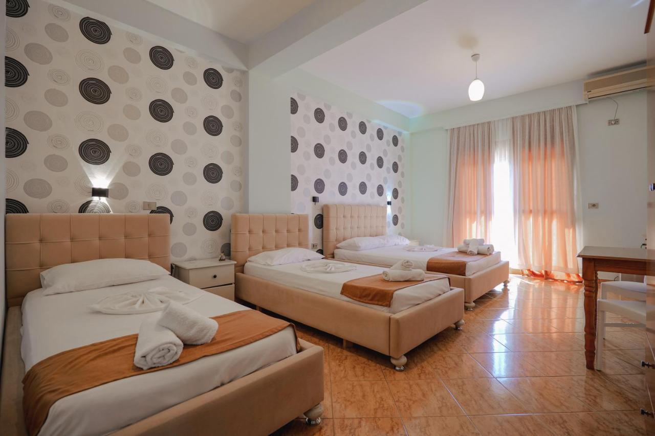 Hotel Panorama Himare Exteriör bild